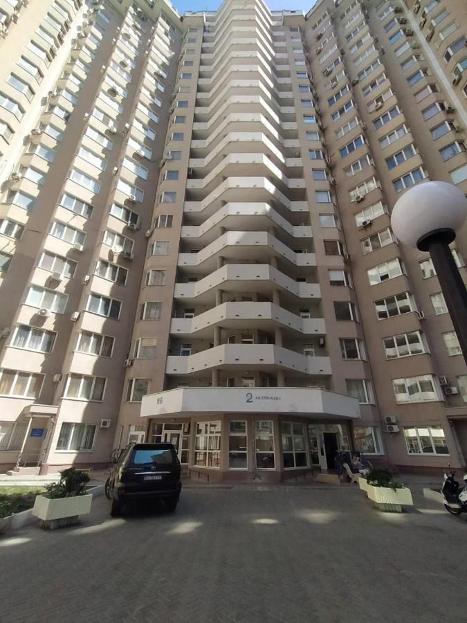 Апартаменты с двумя спальнями в центре города Одеса Екстер'єр фото